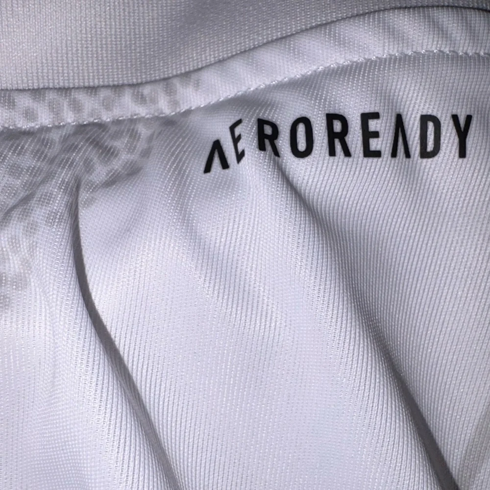 adidas Club Tennis Graphic Skirt White Skort Size L Built-In Shorts Athleisure